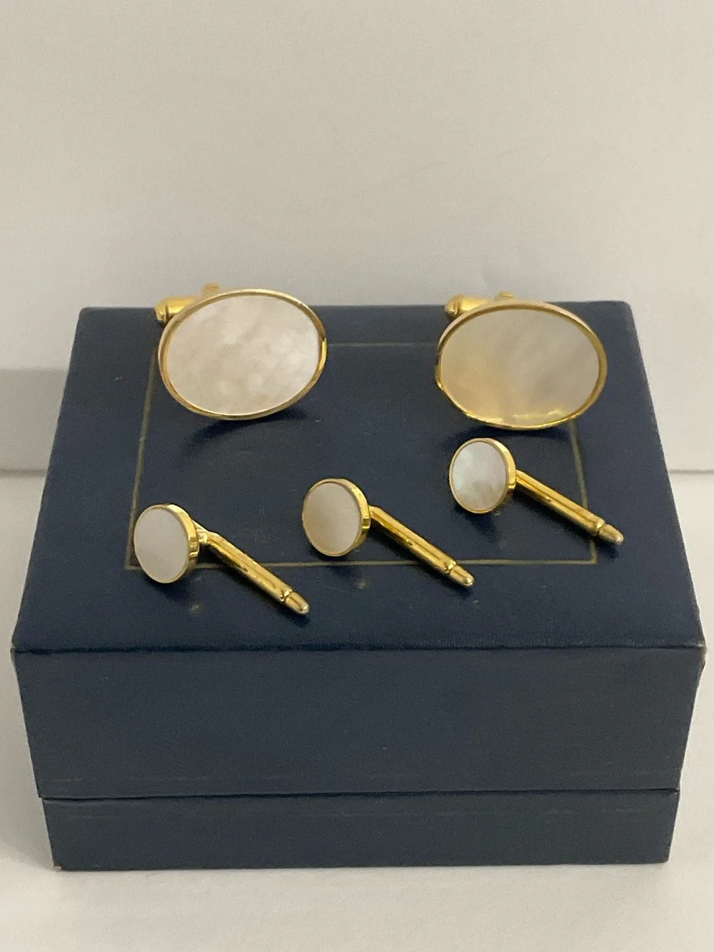 Vintage AUSTRIA Mother Pearl Cufflinks Shirt Studs Set Gold Tone Tuxedo Formal